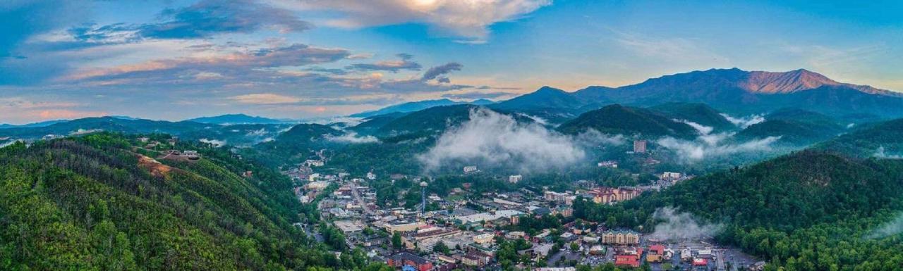 Smoky Mountains Studio With Balcony Gatlinburg Exteriör bild