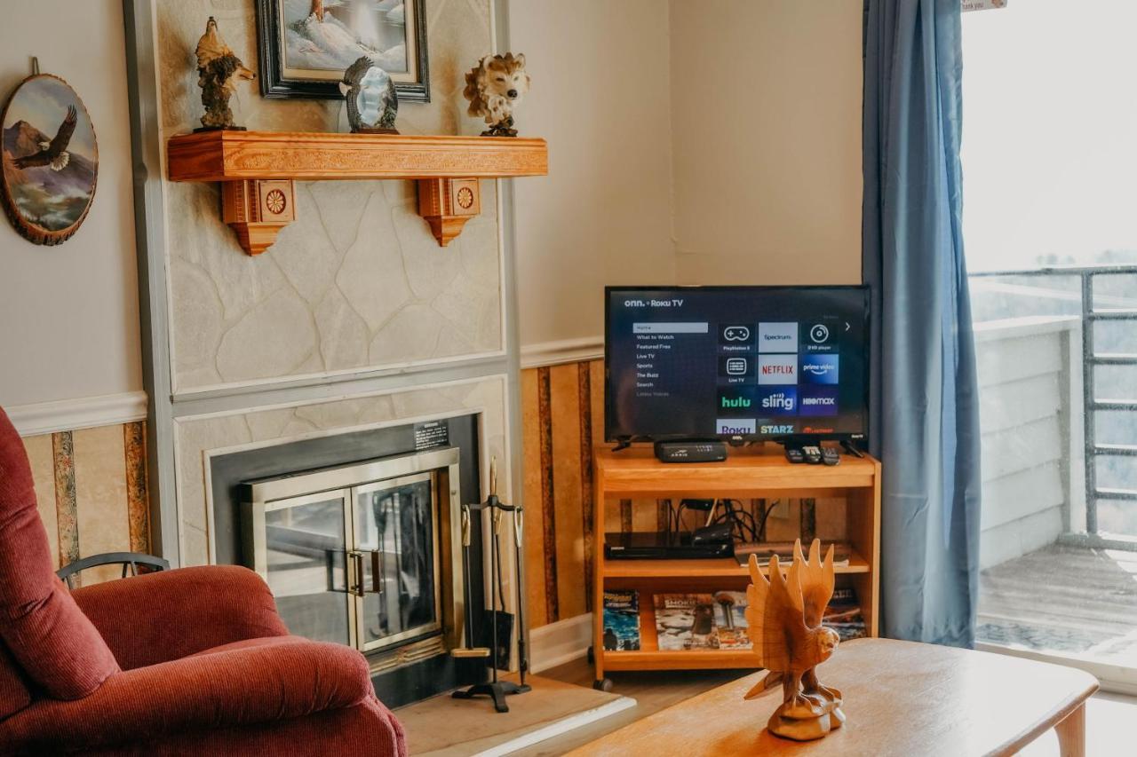 Smoky Mountains Studio With Balcony Gatlinburg Exteriör bild