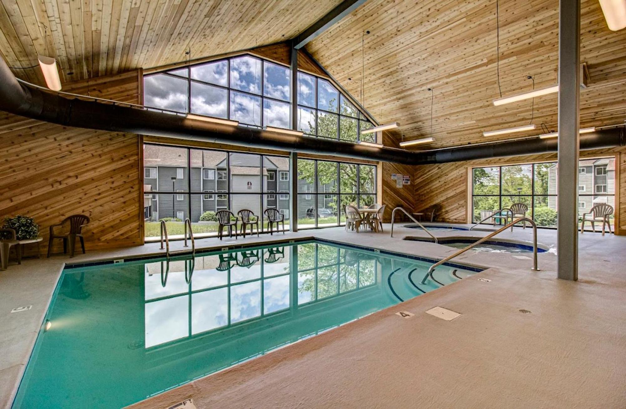 Smoky Mountains Studio With Balcony Gatlinburg Exteriör bild